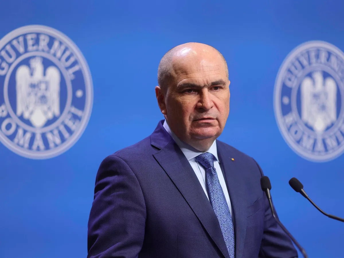 Bolojan face „prăpăd”. A dat afară 58 de prefecți și subprefecți. Litsa completă a șefilor de județ dați afară