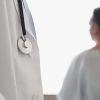 Până la ce vârstă pot ocupa medicii posturi de conducere în spitalele de stat. CCR discută astăzi Foto: Profimedia Images (fotografie cu caracter ilustrativ)