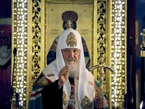 Patriarhul Kirill le cere rușilor să se roage intens pentru sănătatea lui Putin - FOTO: Profimedia