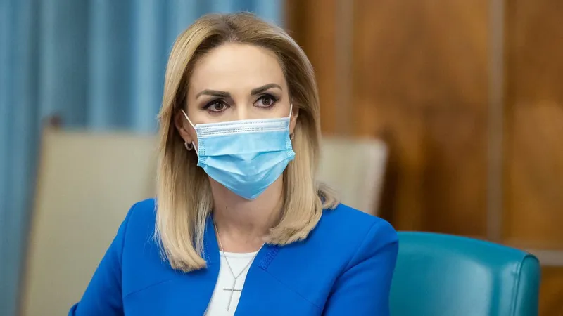Gabriela Firea, una dintre autoarele propunerii legislative privind creșterea natalității prin împărțirea de bani și actuală ministră a Familiei. Sursă imagine: Facebook
