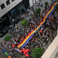 Marșul gay, pe Calea Victoriei. FOTO: Raul Dumitrescu - Facebook