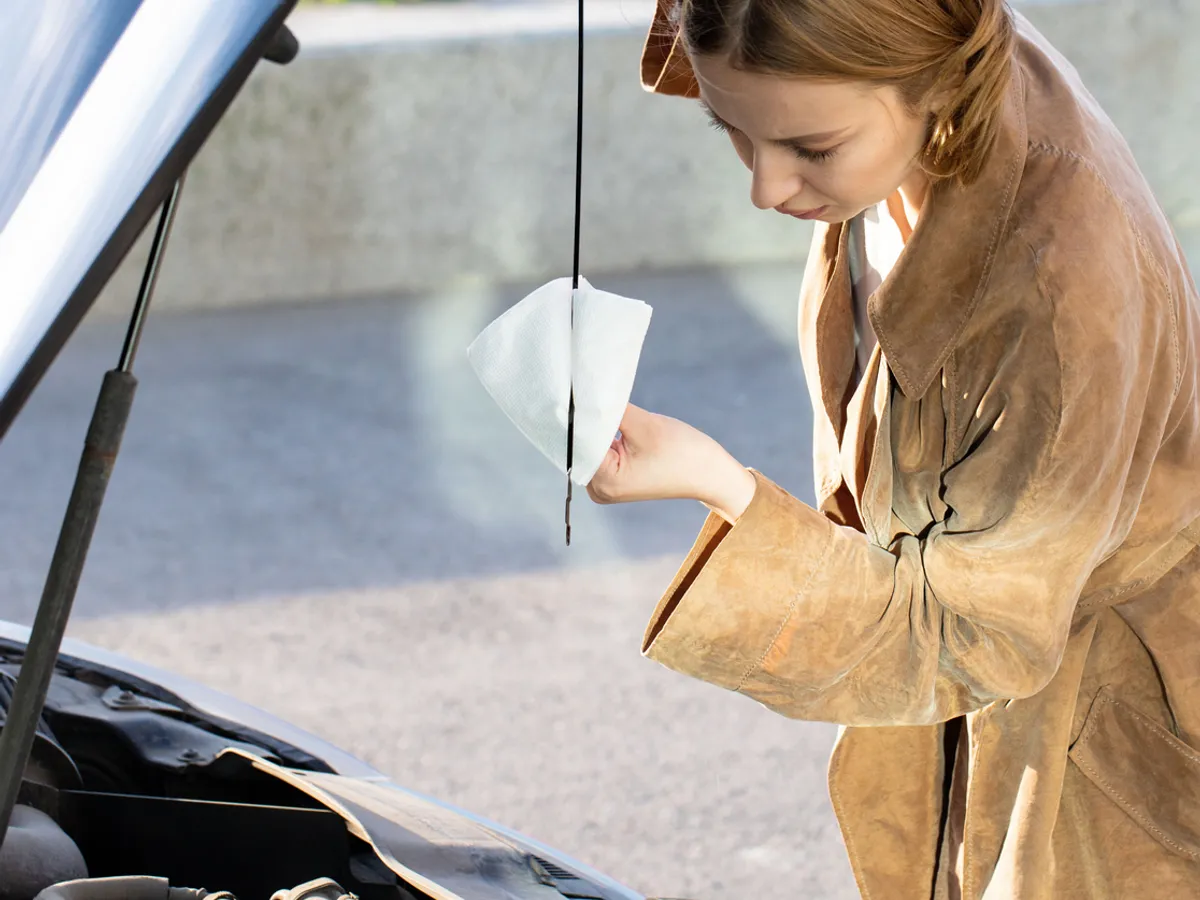 Pleci cu mașina în vacanță? Trebuie sau nu să schimbi uleiul de motor? Greșeala scumpă făcută de mulți șoferi