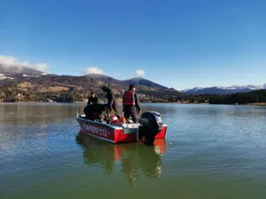 Căutările tânărului care s-a înecat în lacul Colibița - Foto: Agerpres