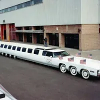 Cea mai lungă mașină din lume are 30 de metri - Foto: autoevolution.com