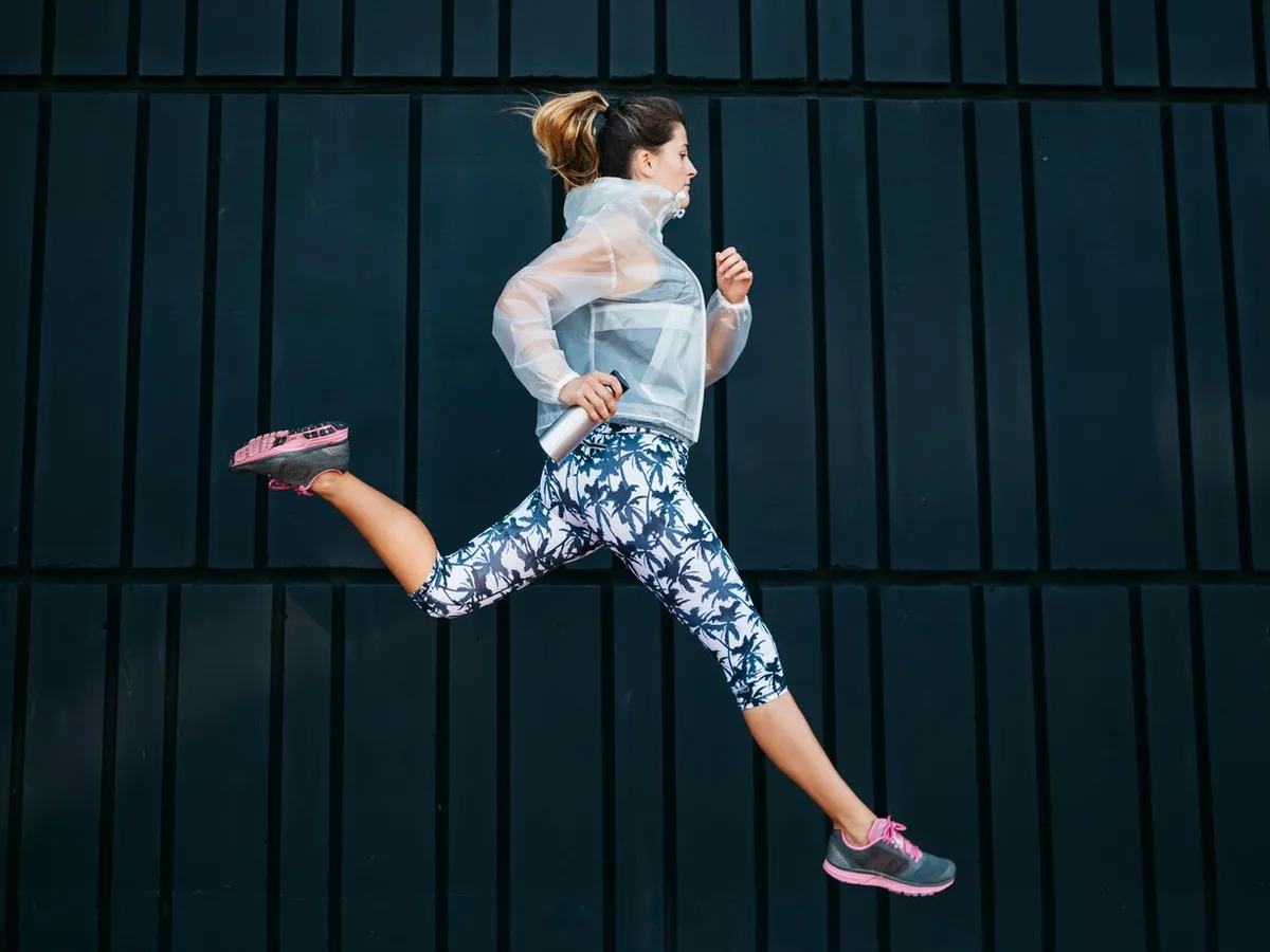 Un producător celebru de pantofi și haine sport dă 500 de angajați afară. Ce face concurența? - Foto: Freepik (rol ilustrativ)