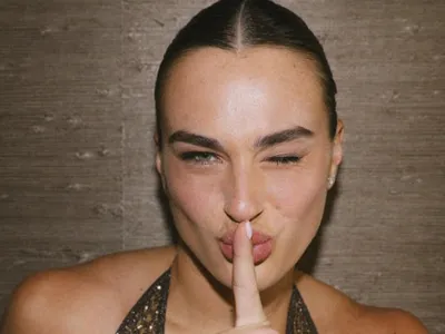 Întrebată ce cadou i-ar face lui Alcaraz, Sabalenka i-a cerut iubitului ei să plece, după care a dat răspunsul