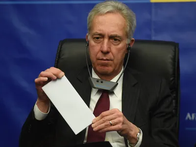 Fostul ambasador al SUA în România, Hans Klemm - Foto: Profimedia Images (Imagine cu caracter Ilustrativ)