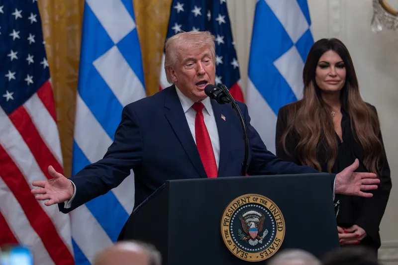 trump Kimberly Guilfoyle, ambasadoarea Statelor Unite &icirc;n Grecia