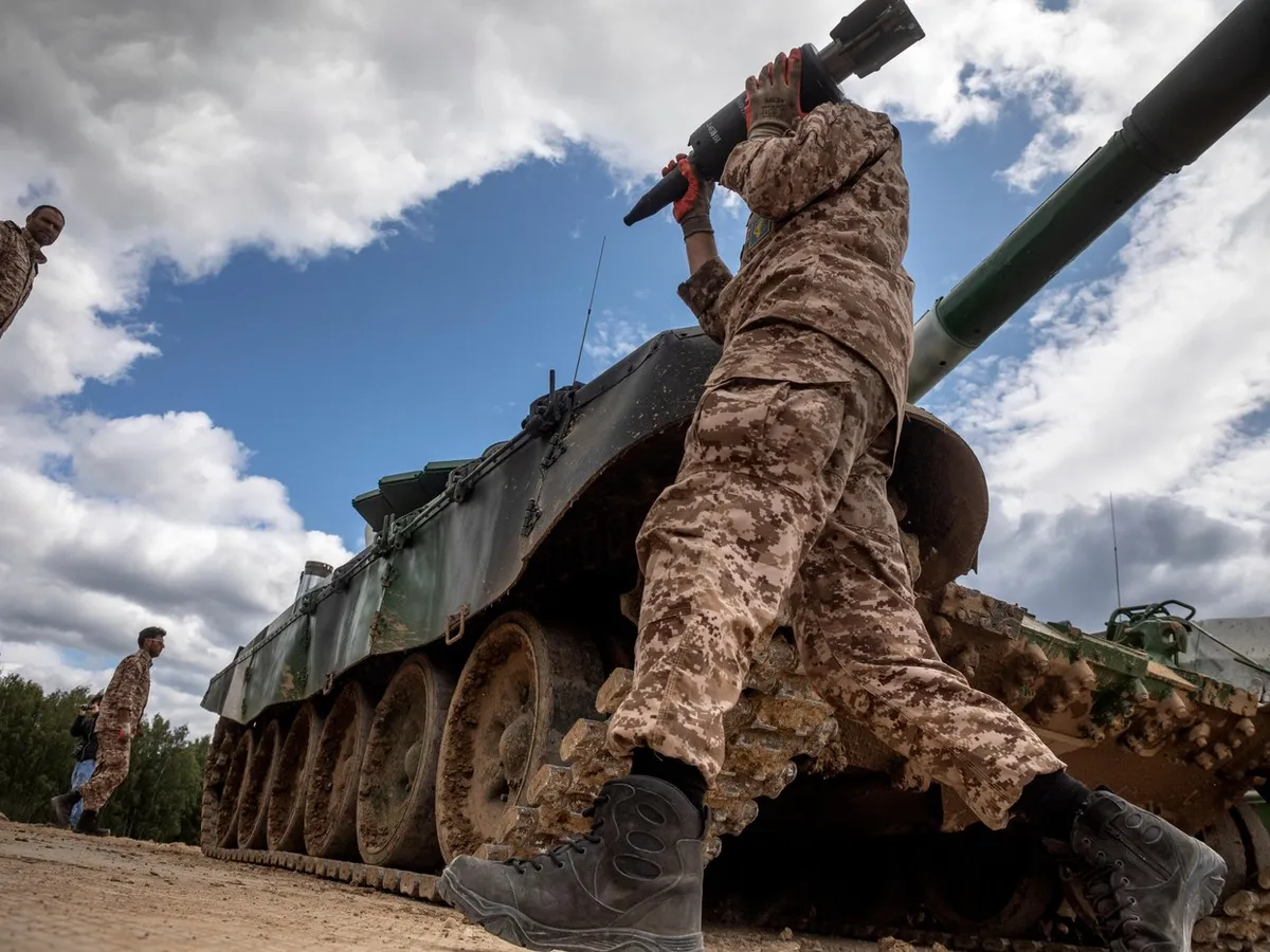 Iran mută tancuri T-72 spre granița de sud ca să împiedice un atac terestru al SUA -  Foto: Profimedia Images (imagine cu  rol ilustrativ)