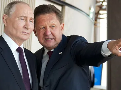 Vladimir Putin şi Alexei Miller, şeful Gazprom, discutând - Foto:  Profimedia Images