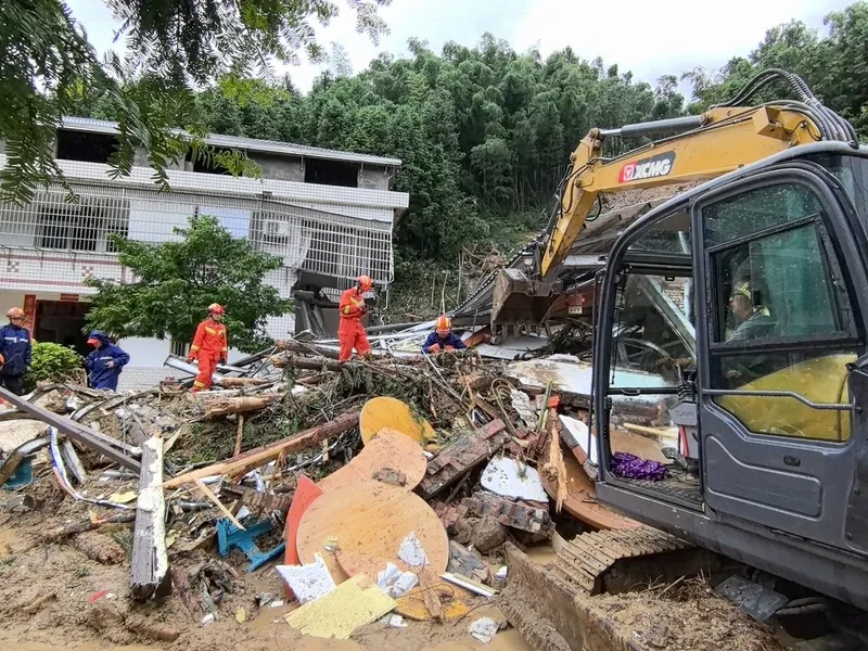 11 morți după o alunecare de teren cauzată de o viitură, în China. Șase alte persoane, rănite - Foto: Profimediaimages.ro