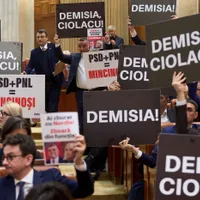 Ciolacu, răspuns categoric pentru AUR, POT și SOS: "Nu îmi dau demisia! E un circ total" - Foto: Profimedia images