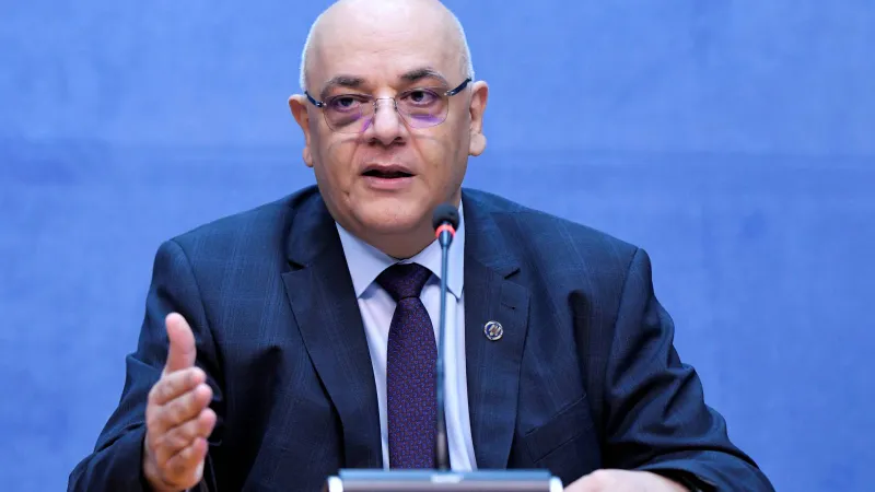 Cum explică Raed Arafat că Ro-Alert întârzie cu avertizarea/Foto: idevice