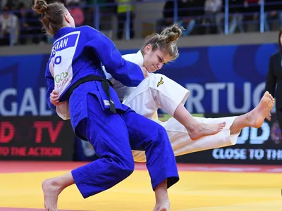 Judoka Florentina Ivănescu a dat de tatami cu Faranghiz Hojieva și a luat bronzul la Taşkent. - Foto: Facebook/Comitetul Olimpic și Sportiv Român