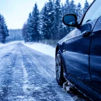 Vremea rea sporește riscul de accident. Ce îi sfătuiește Poliția pe șoferi? - Foto: Freepik (rol ilustrativ)