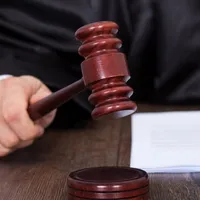 Fost agent imobiliar din Iași, acuzat de trafic de influență, trimis în judecată de DNA/FOTO: Ziarul de Iași
