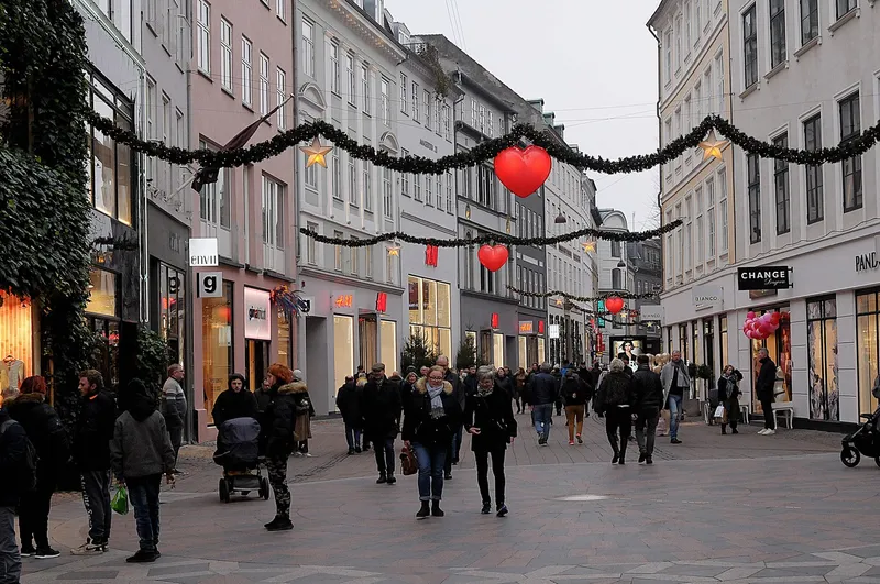 Turiști &icirc;n Copenhaga, Danemarca - Foto: Profimedia Images