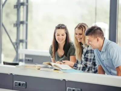 O ţară din UE ar putea să-i amendeze pe imigranţii care se retrag de la cursurile de limbă şi educaţie civică - Foto: Freepik (Imagine cu rol ilustrativ)