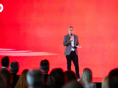 Vodafone lansează GEN10  - Foto: Vodafone
