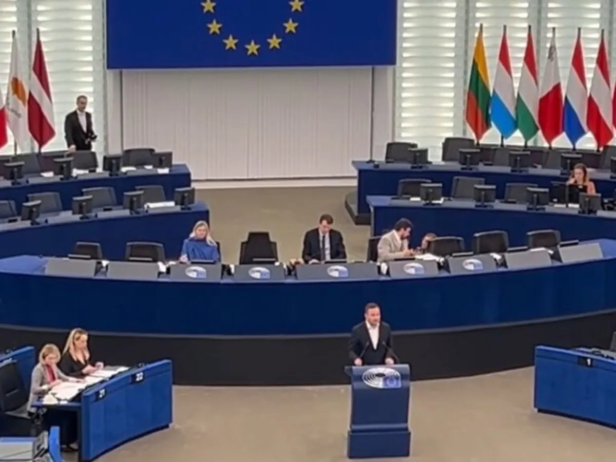 Parlament - Foto: Arhiva