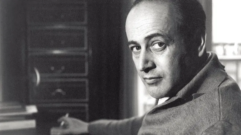 Paul Celan, într-o imagine din perioada sa pariziană