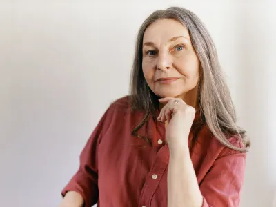 Pensiile au crescut cu doar 7 lei într-un an, deși viața e cu 300 lei mai scumpă. La cât a ajuns pensia medie?