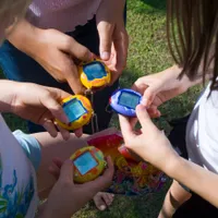 Jucăriile copilăriei care valoreaza o avere în 2025. Cat costa acum un Game Boy sau un Tamagotchi - Foto: Profimedia images - Caracter ilustrativ