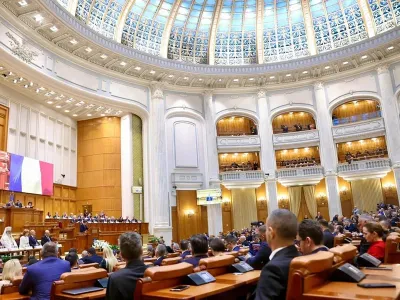România a pierdut 10.000.000.000 de lei în 11 zile din cauza moțiunii de cenzură PSD - AUR - Foto: Facebook/ Camera Deputaților