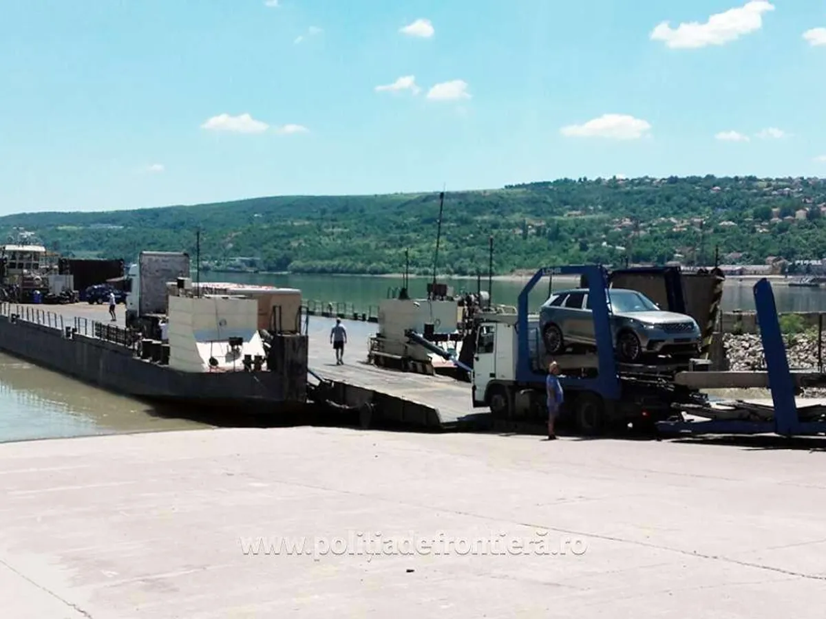 Feribotul Bechet-Oryahovo este oprit din cauza nivelului scăzut al Dunării. Căutați rute alternative - FOTO Poliția de Frontieră