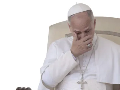 Papa Leon a sunat la bancă să îşi schimbe adresa. Angajata a crezut că este o farsă şi i-a închis telefonul în nas
