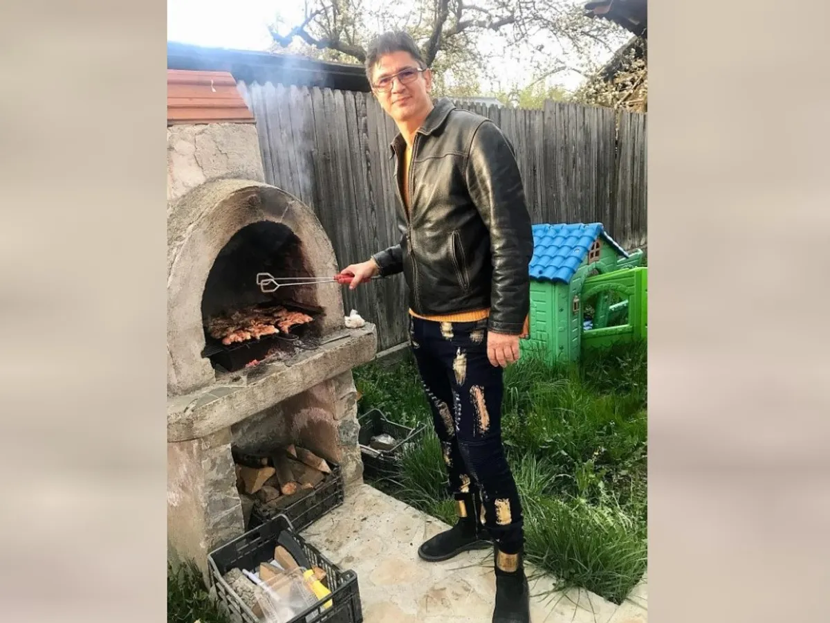 Luis Lazarus se relaxează la un grătar. Postul dacic permite/FOTO: Facebook/Luis Lazarus