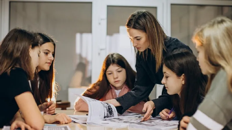Elevii și profesorii au liber pe 5 iunie - Foto: Freepik.com (rol ilustrativ)