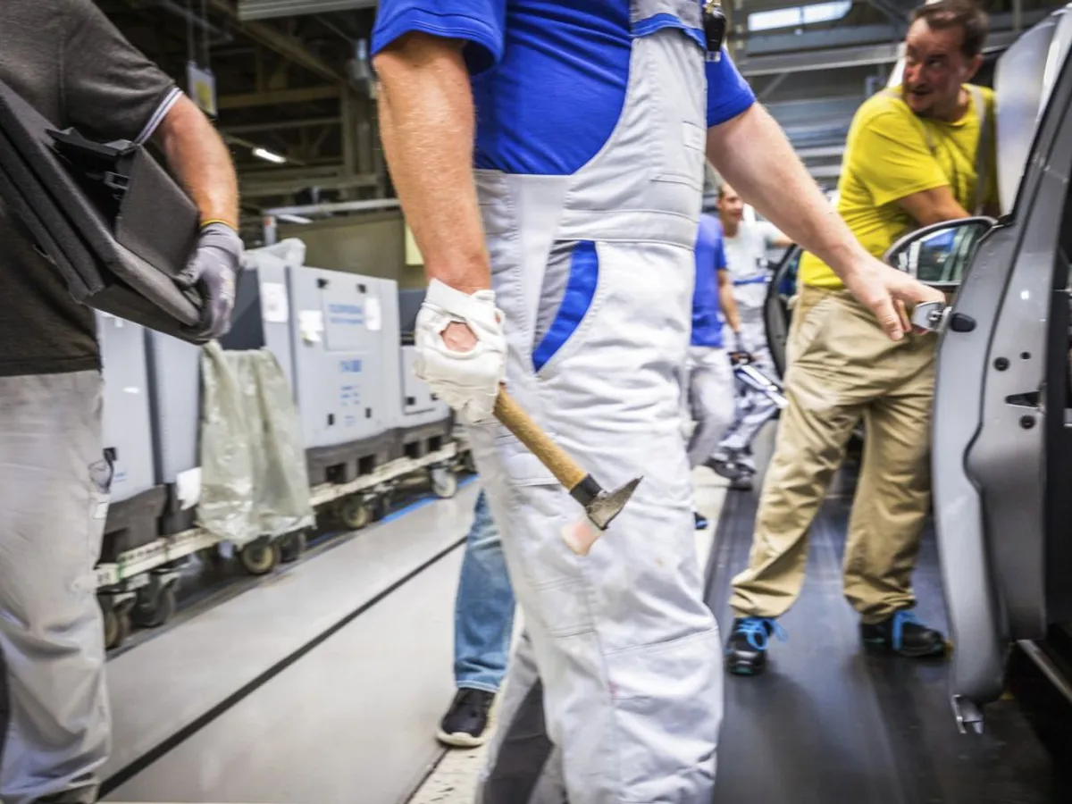 Linie de producţie pentru VW Golf, în Zwickau, Germaniia - Foto: Profimedia Images (imagine cu caracter ilustrativ)