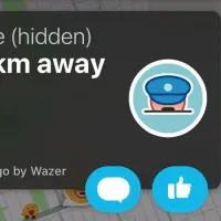 Waze nu mailasă șoferii să-i avertizeze pe colegii de trafic/FOTO: Waze