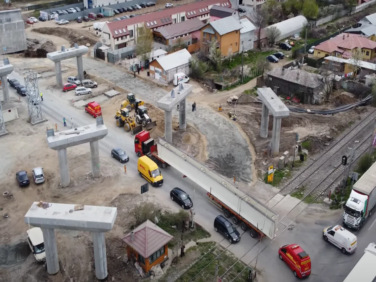 Pasaj Domnești / Construim România