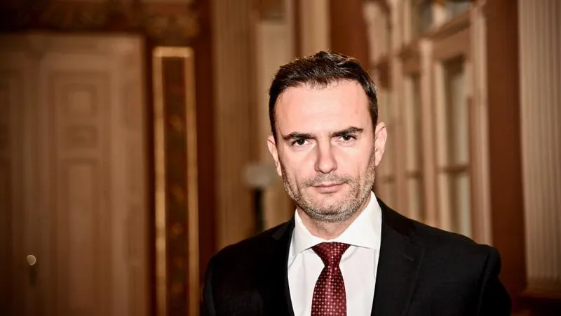Purtătorul de cuvânt al Executivului, Dan Cărbunaru. / Foto: FACEBOOK