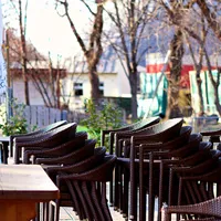 Operatorii economici care încalcă repetat măsurile anti-Covid vor fi închiși temporar/FOTO: Unsplash
