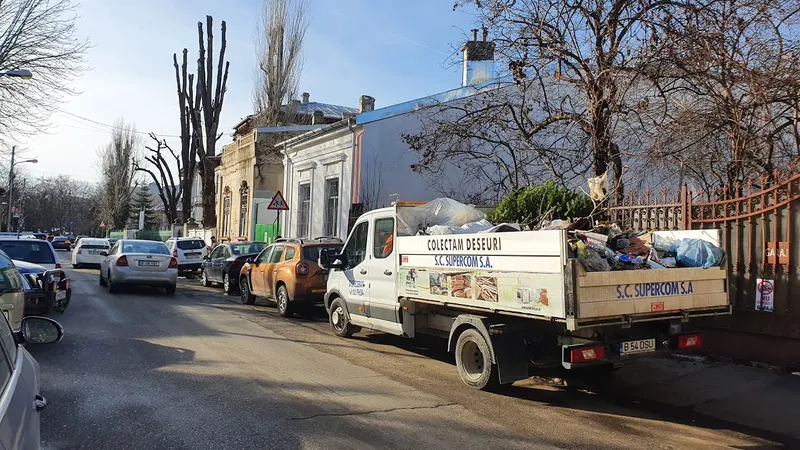 Gunoi în Sectorul 2 al Capitalei/FOTO: HotNews