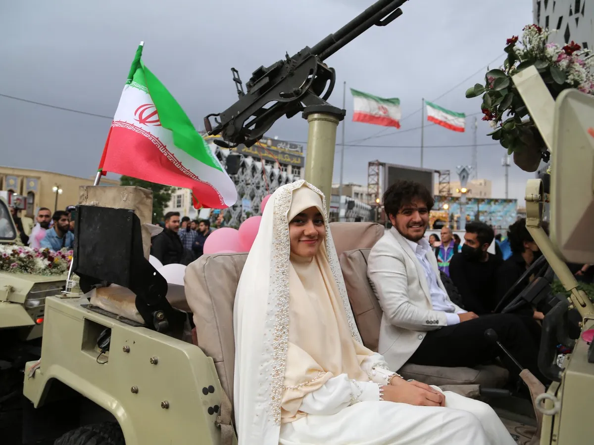 Gărzile IRGC ale Iranului au organizat sute de „nunți de sacrificiu”. Ce fac mirii împotriva SUA și Israel?