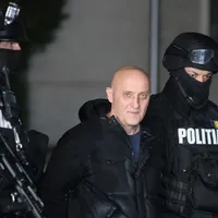 Mercenarul Horaţiu Potra, gardat de forţe SIAS - Foto: INQUAM PHOTOS/George Călin