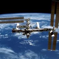 Motoarele vehiculului rusesc Progress MS-18 au fost pornite pentru 10 minute, accelerând viteza de deplasare a ISS şi ridicând staţia cu 1,8 kilometri - Foto: piqsels.com