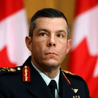 Generalul aflat la comanda campaniei de vaccinare din Canada, vizat de o „anchetă militară”. / Foto: nationalpost.com
