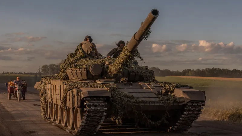 Trimiterea tancurilor NATO în România, dificilă. Pe drumurile noastre încape doar T-72 rusesc - Foto: Profimedia Images (imagine cu caracter ilustrativ)