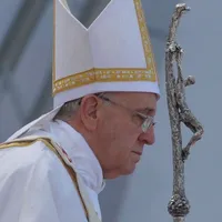 Suveranul Pontif a fost operat la un spital din Roma. FOTO: Facebook