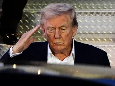 Donald Trump ajunge pe Aeroportul Internaţional Palm Beach - Foto: Profimedia Images