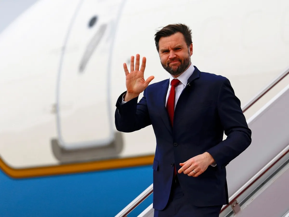 POLITICO. JD Vance, nu a fost de acord ca Trump să atace Iranul: „Pur și simplu se opune”