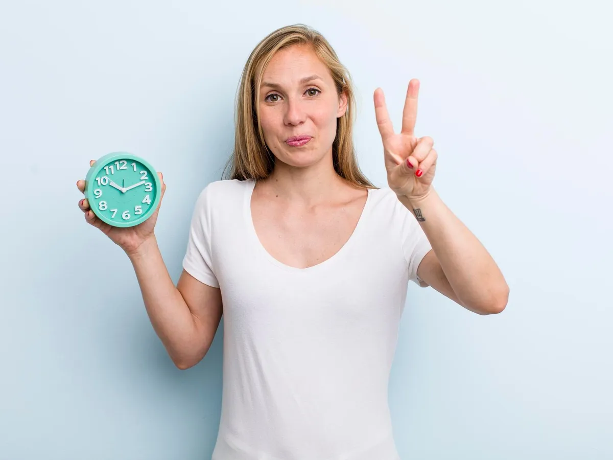 Postul intermitent, lăudat ca soluție pentru slăbit, ar putea provoca probleme grave. Ce pățești? - Foto: Freepik