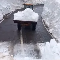 Pe Transfăgărășan, în unele zone, zăpada are și 5 metri înălțime - Foto: captură video