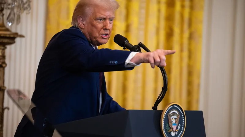 Război total Cum vrea Trump să distrugă China, India, Rusia, Brazilia? „Sunt deja morți!” - Foto: Profimedia Images