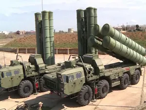 Speriat, Putin a mutat la Moscova sisteme S-400. Pe ele pot fi puse focoase nucleare - Foto: Profimedia Images (Imagine cu caracter ilustrativ)